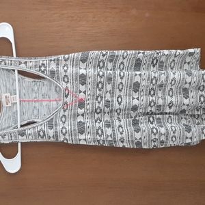 3/$10 sale: Mossimo Supply Co Tank